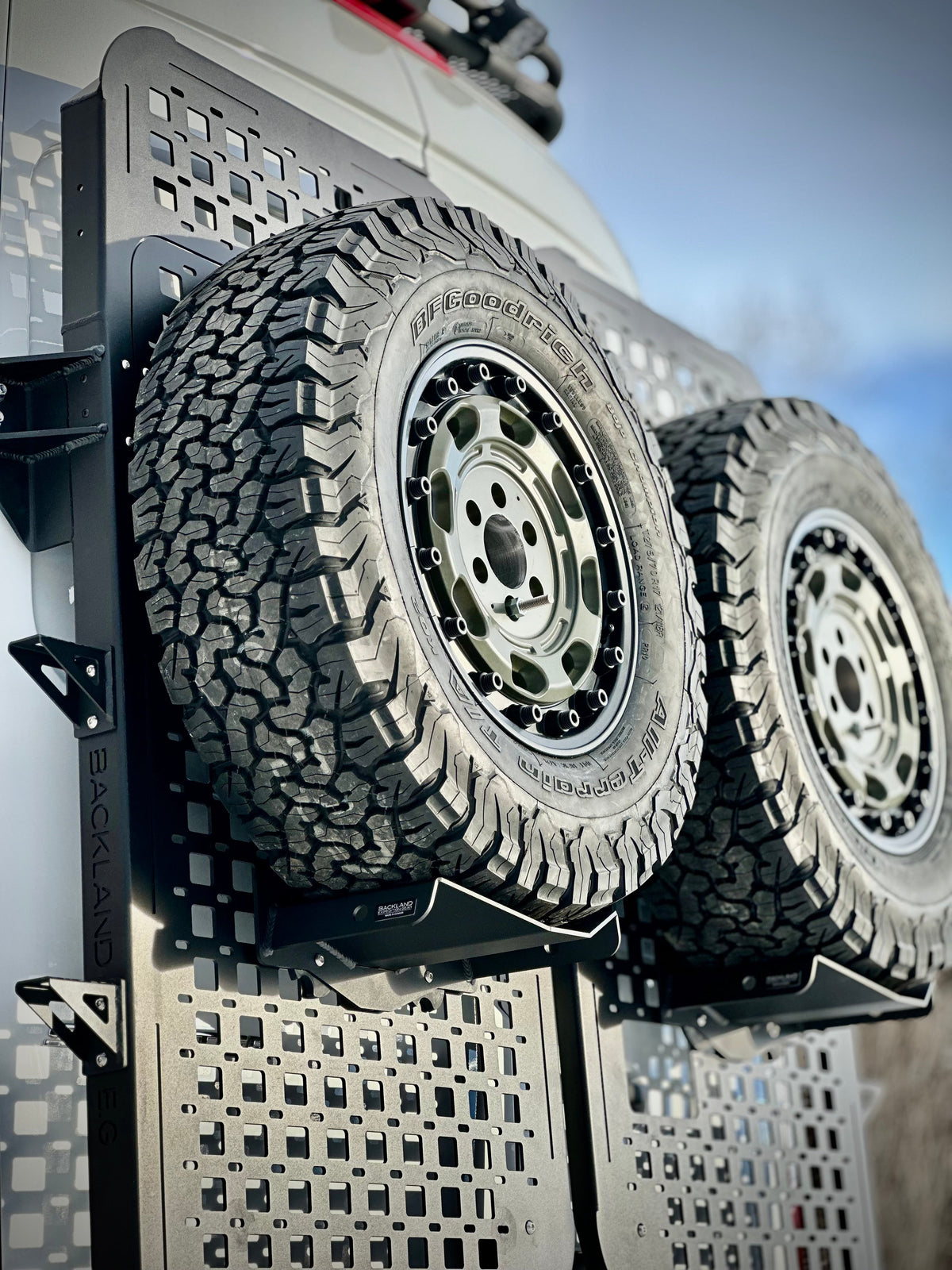 OX - Tire Carrier