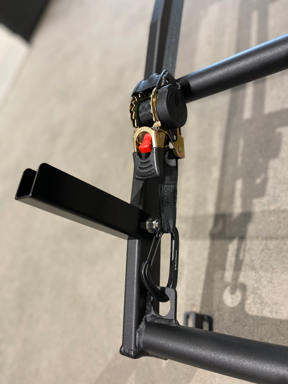 BACKLAND - Tie-Down Ratchet Strap with Carabiners (sold individually)