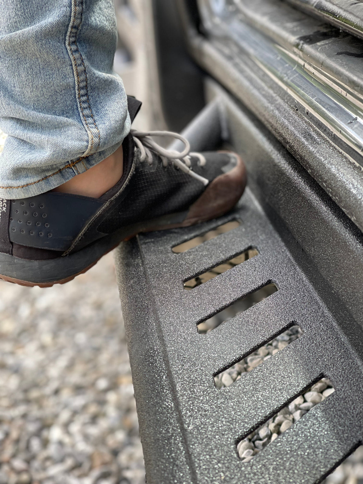 APEX - Side Steps - 144 - Drop Down - Aluminum