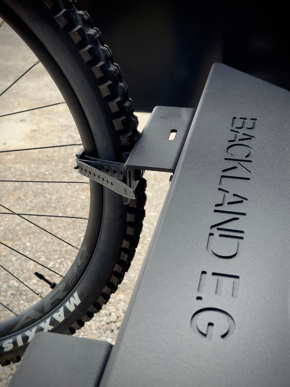 OX - Vertical Bike Mount