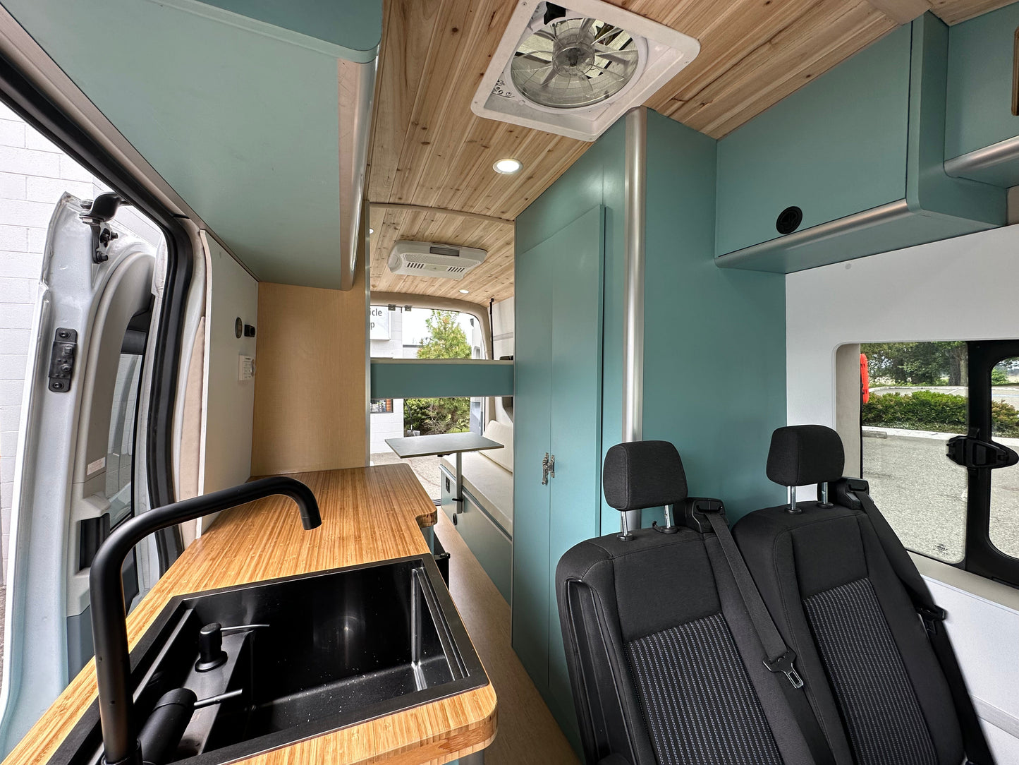 Aluminum Corner Extrusions For Camper Van Cabinets