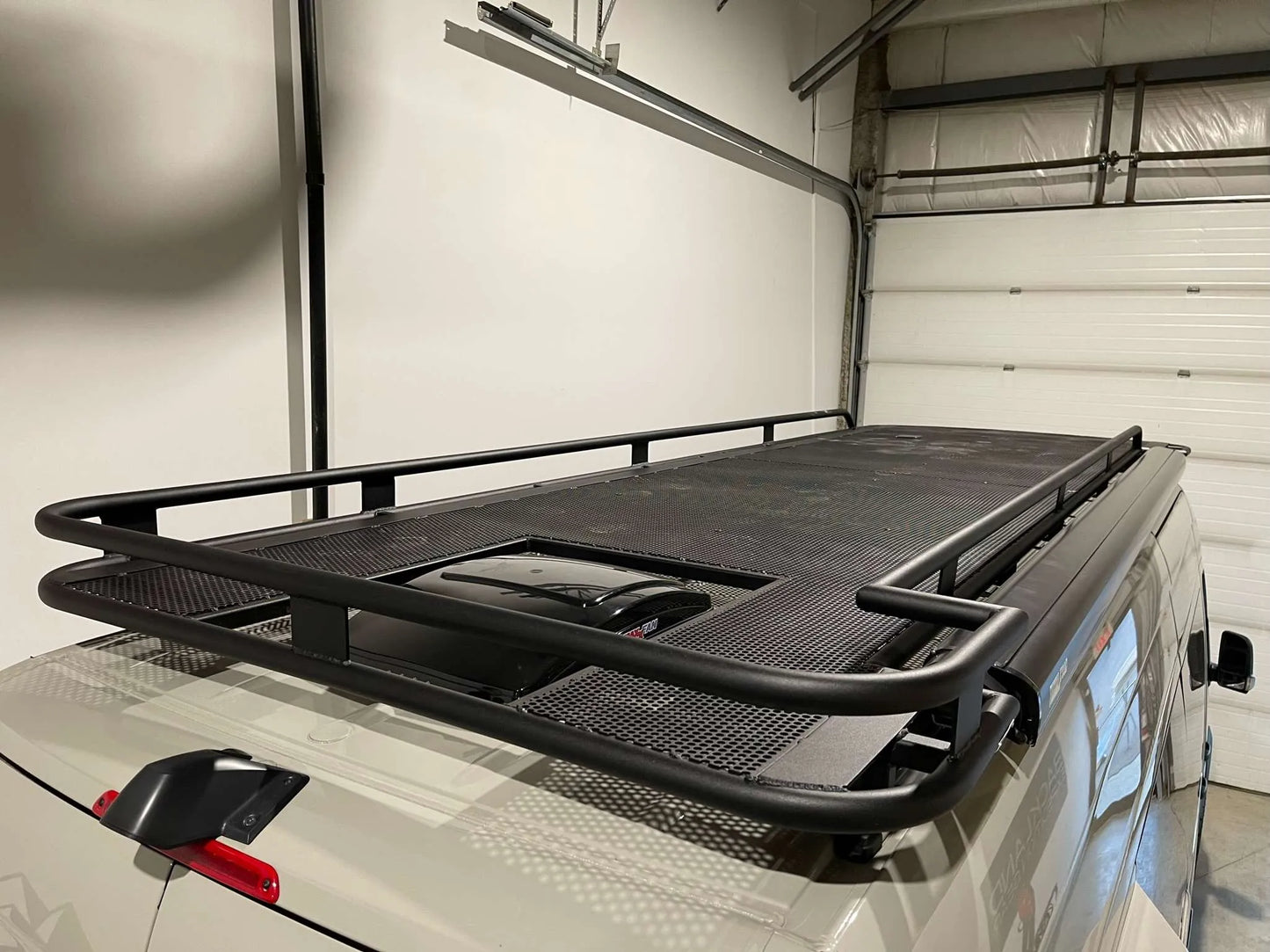 EAGLE Series Roof Rack The Nest F80s for Sprinter 170